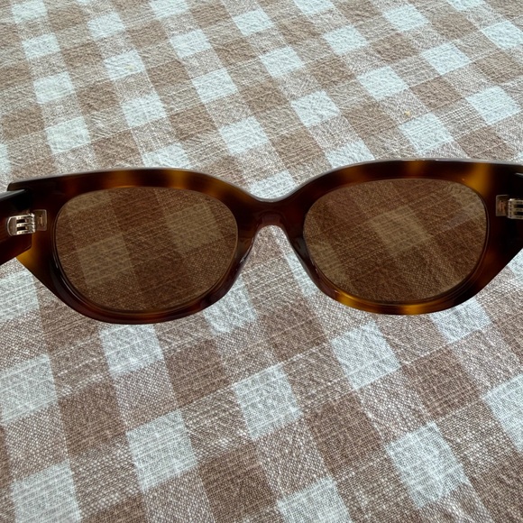 Gucci Women's Brown Sunglasses - Picture 7 of 16
